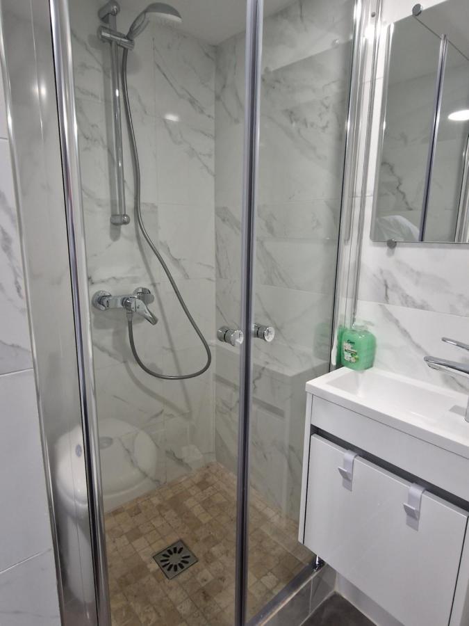 L'Auberge De Sucy - Studio Climatise Exteriör bild